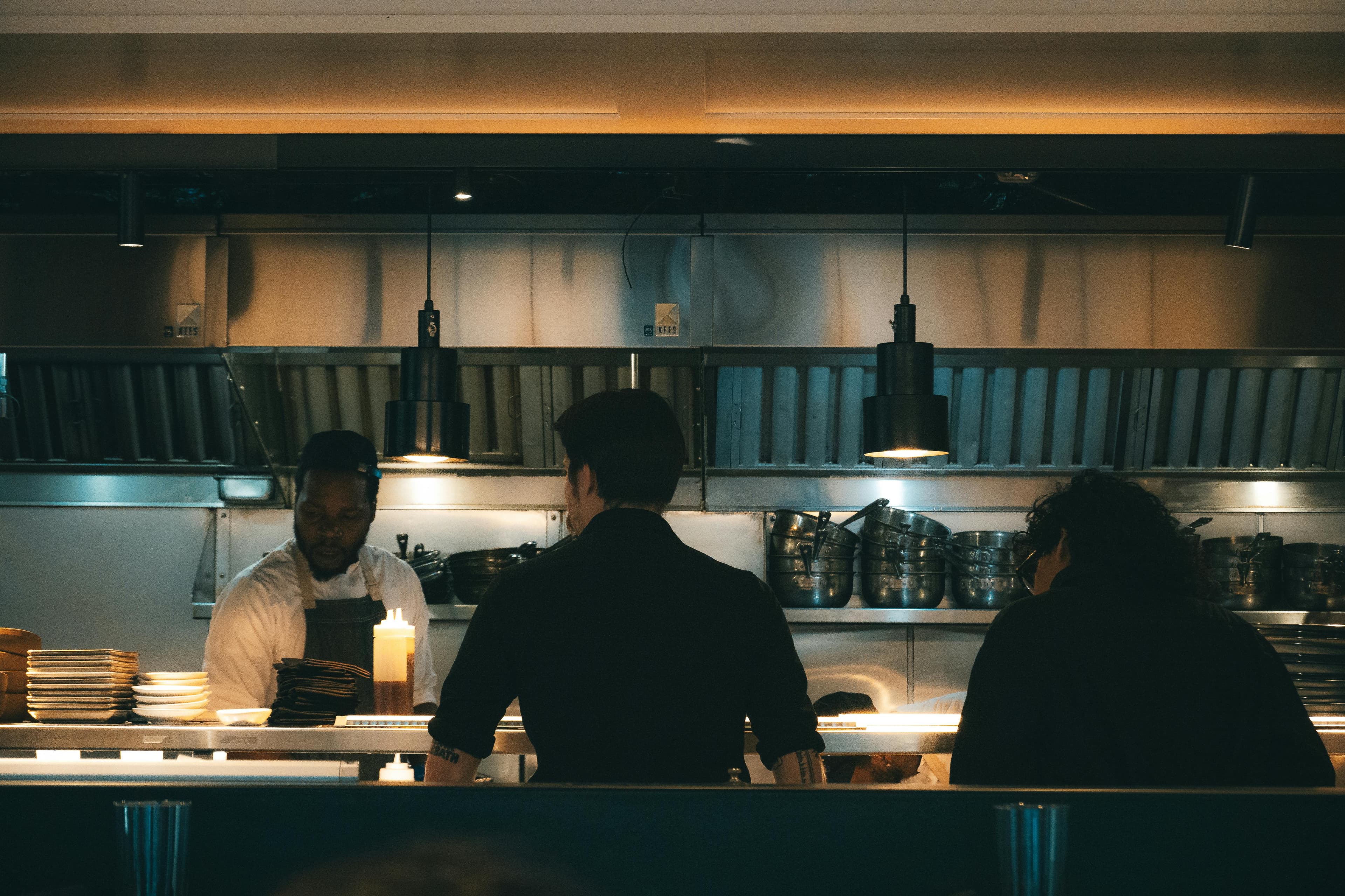 Featured image for Professional Chef Aprons vs. Home Cook Aprons